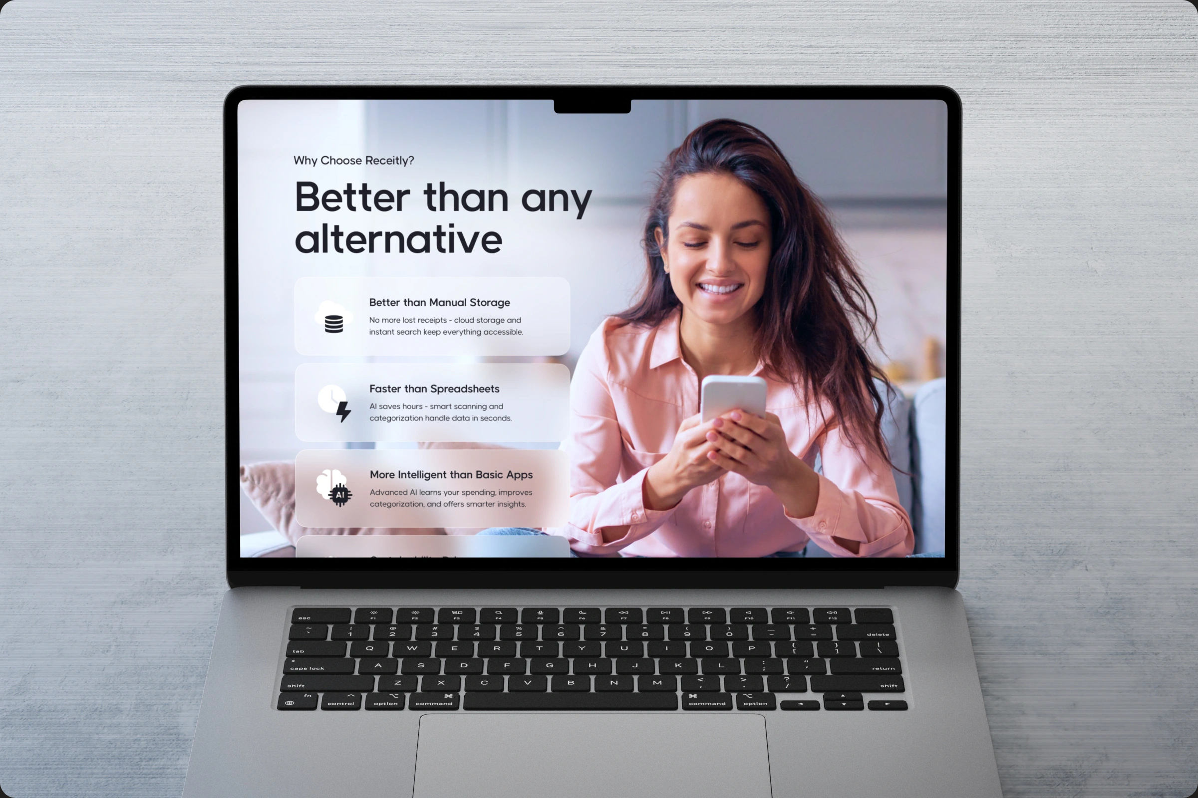 Receitly website displayed on a laptop on a minimalist surface